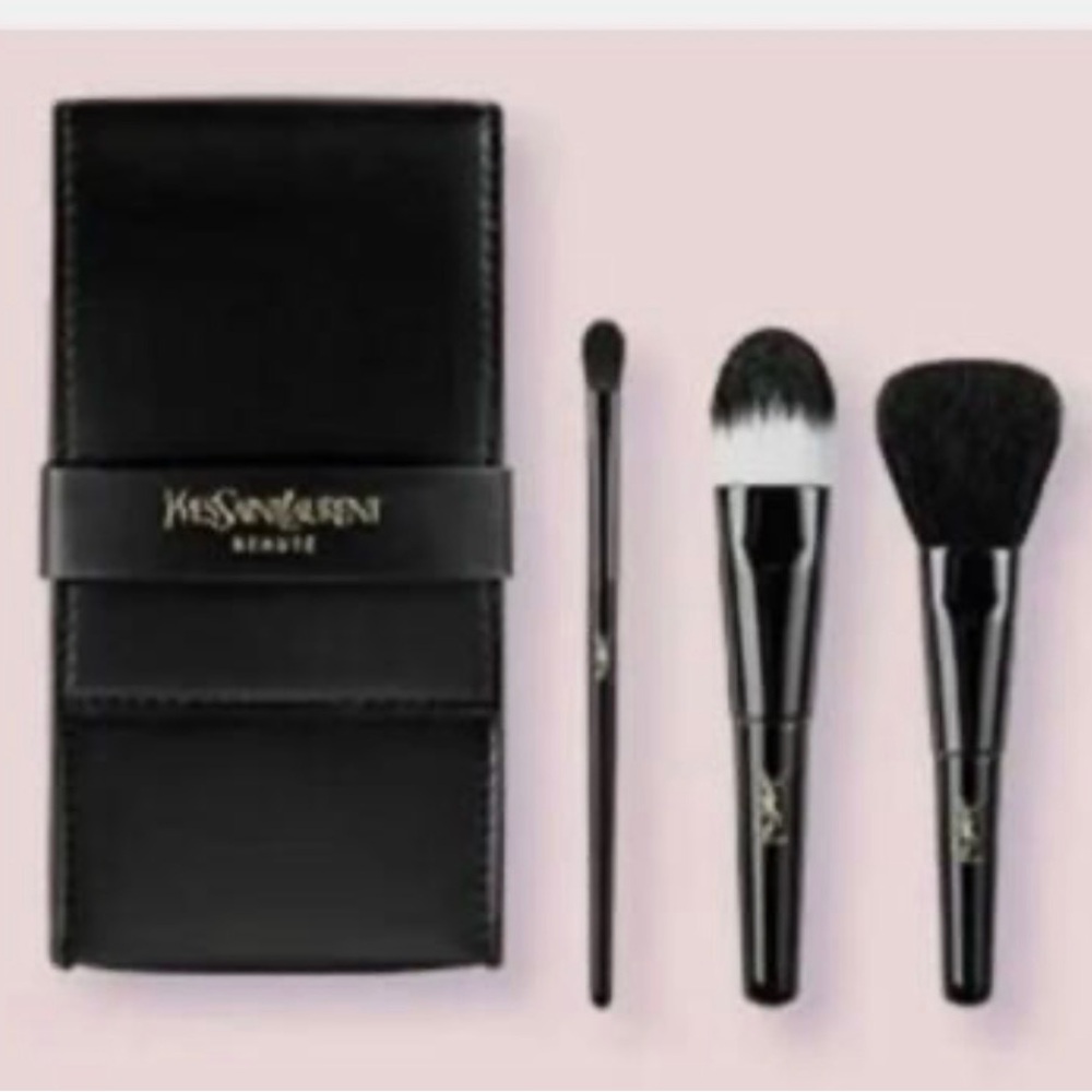 YSL Beaute Novelty Brush
Pouch Makeup 3 Brush Set 2022 & YSL Libra EDP